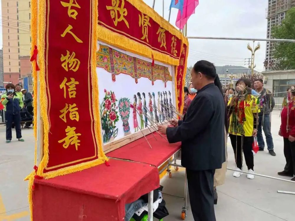 新澳門王中王期期中，揭秘彩票背后的秘密與策略，揭秘新澳門王中王彩票背后的秘密與策略，期期中探秘彩票世界