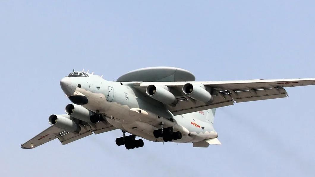 空警預(yù)警機(jī)2000，技術(shù)前沿的空中衛(wèi)士，技術(shù)前沿的空中衛(wèi)士——空警預(yù)警機(jī)2000