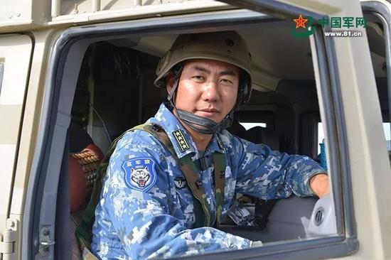 滿廣志現(xiàn)在是什么軍銜？深度解析其軍事生涯及成就，滿廣志的軍銜與軍事生涯，深度解析及成就概覽