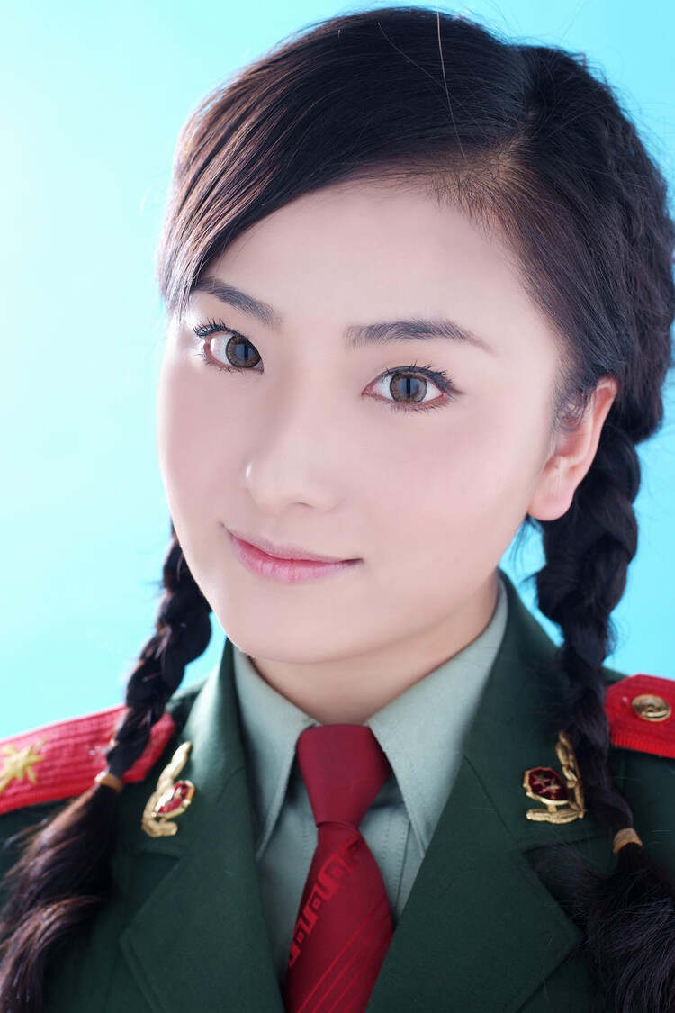 中國最漂亮的女兵照片第一名——展現(xiàn)英雄之美與榮耀印記，中國女兵第一名，榮耀印記與英雄之美的璀璨瞬間