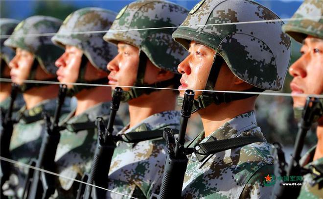 中國先進(jìn)軍事力量，展現(xiàn)新時(shí)代的國防實(shí)力，中國先進(jìn)軍事力量，展現(xiàn)新時(shí)代的國防風(fēng)采