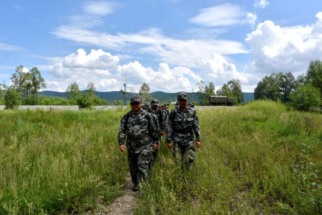 國際軍事形勢最新消息2020深度解析，全球軍事動態(tài)深度解析，國際軍事形勢最新消息2020回顧與前瞻