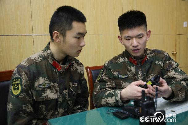 國防軍事頻道大家談，深度探討軍事話題，共筑國防強國夢，國防軍事頻道深度探討，共筑國防強國夢，軍事話題大家談