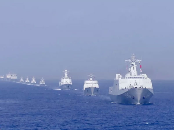 人民海軍成立70周年閱兵，輝煌成就與堅定前行，人民海軍成立70周年閱兵，輝煌成就鑄就，堅定前行展雄姿