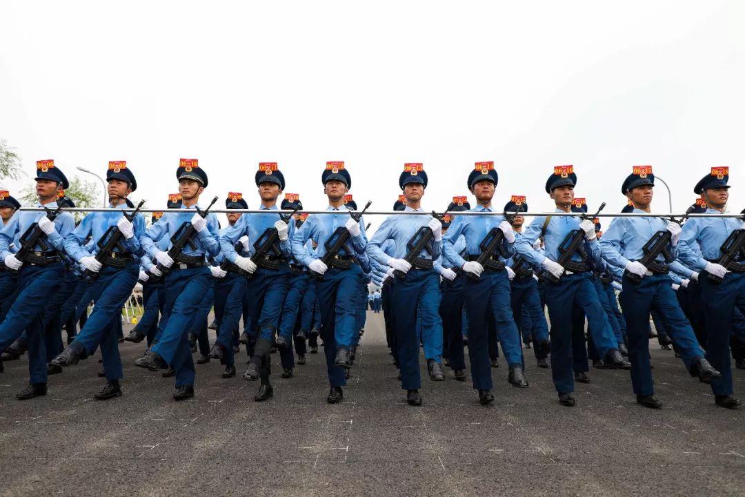 閱兵盛典，2019年的震撼與感動——我的觀后感，閱兵盛典的震撼與感動，我的觀后感回顧與展望（2019年）