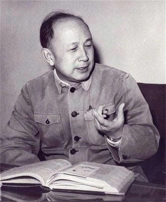 錢學森的成就和貢獻，偉大的科學家的一生，錢學森的偉大成就與科學貢獻，一生獻身于科學事業(yè)的光輝歷程
