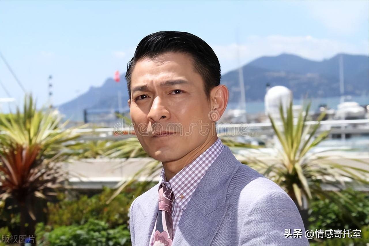 香港內(nèi)部一肖王中王新水，揭秘背后的秘密與探索真實(shí)面貌，香港內(nèi)部揭秘，一肖王中王新水背后的真相與真實(shí)面貌探索
