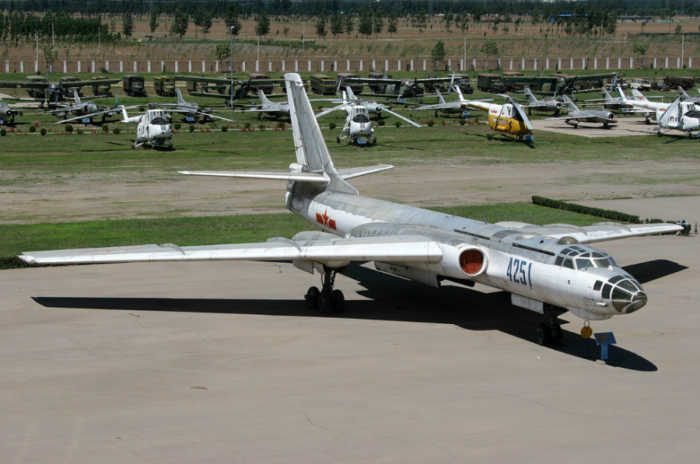 轟-20在閻良試飛視頻，揭示中國新一代戰(zhàn)略轟炸機的神秘面紗，中國新一代戰(zhàn)略轟炸機轟-20在閻良試飛，神秘面紗揭曉