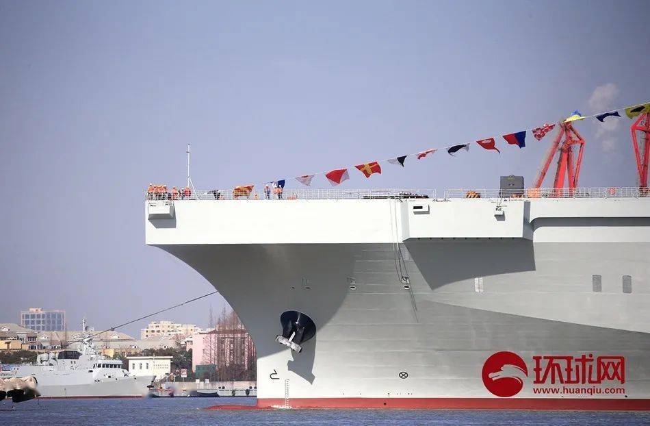 第三艘075安徽艦，中國(guó)海軍力量的新里程碑，中國(guó)海軍新里程碑，第三艘075安徽艦亮相