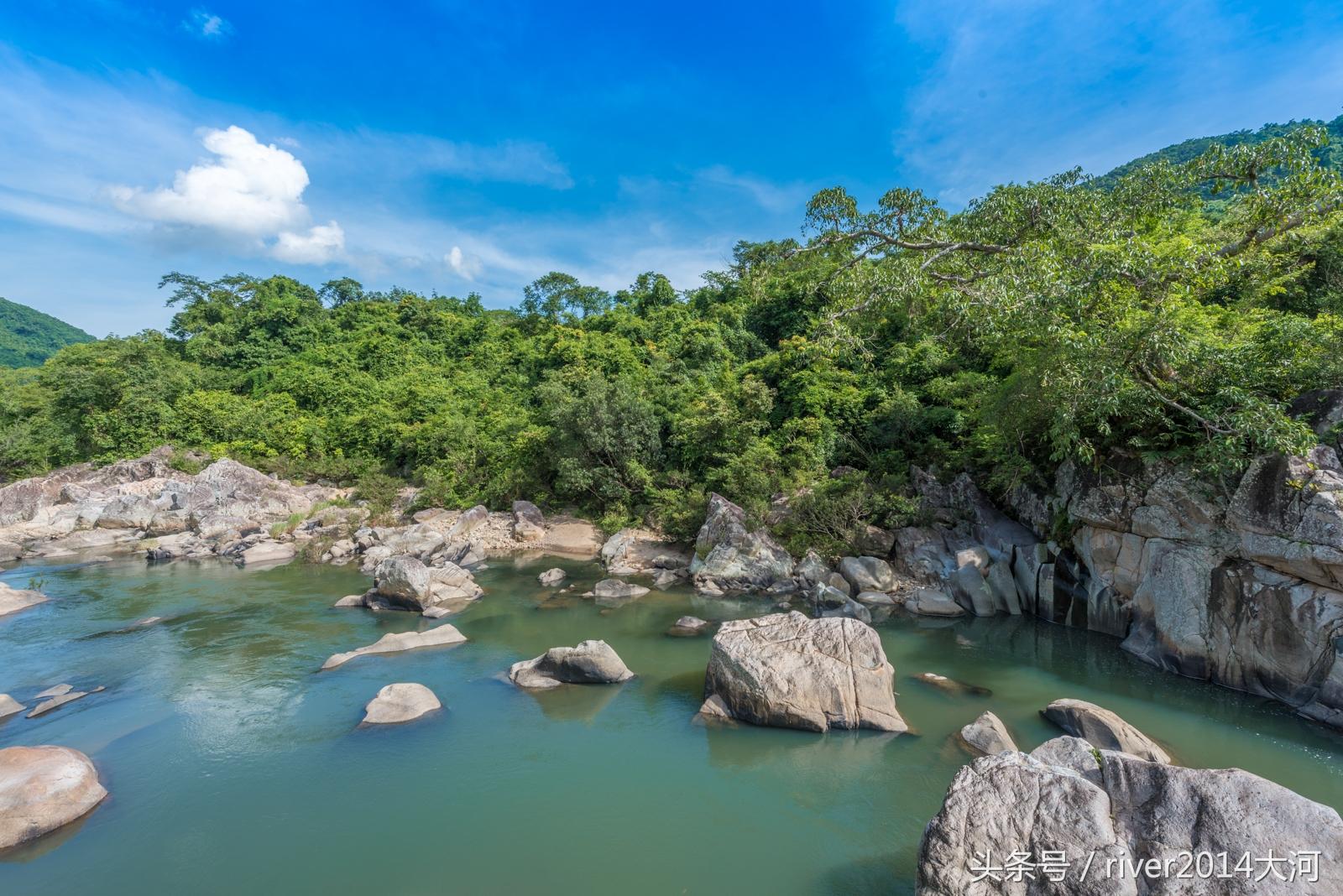 呀諾達熱帶雨林景點介紹，自然之美的獨特展示，呀諾達熱帶雨林，自然之美的獨特展示與景點介紹