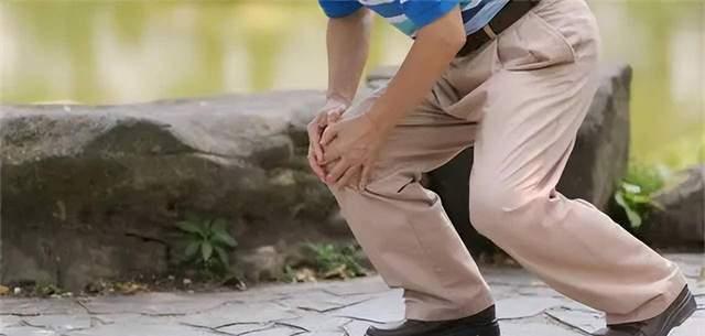 做完事第二天走路會(huì)疼嗎？——探究原因與解決方案，走路疼痛，原因解析與解決方案探究