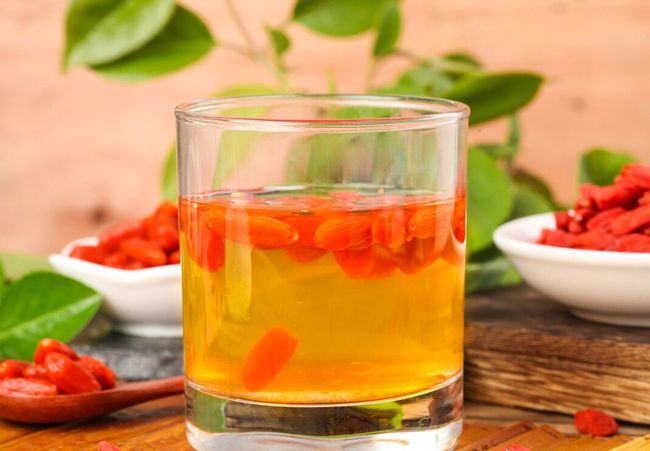 枸杞泡水喝有什么好處，枸杞泡水的好處，健康益處一覽