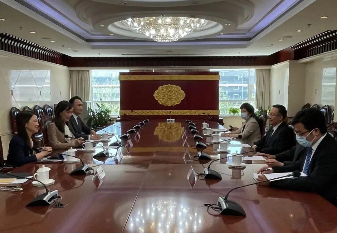 新澳門(mén)2025，未來(lái)展望與發(fā)展趨勢(shì)，澳門(mén)未來(lái)展望，2025年發(fā)展趨勢(shì)與機(jī)遇