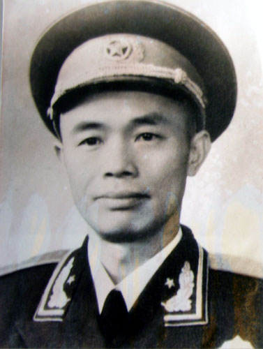 開國(guó)授銜不滿的將軍，一位傳奇英雄的故事，傳奇英雄，開國(guó)授銜不滿的將軍的故事